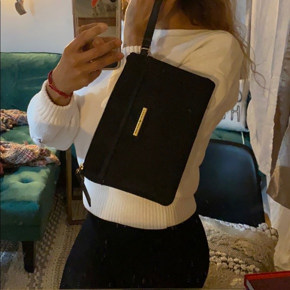 Tommy Hilfiger clutch - Picture 2 of 6